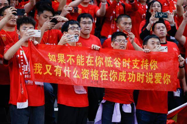 曼晚：霍伊伦正在逐步找回状态